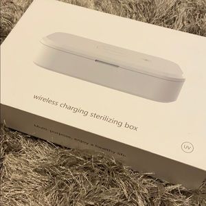 Wireless charging sterilizing box
